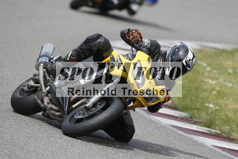 /10 20.04.2026  Pluess Moto Sport ADR/Freies Fahren/88